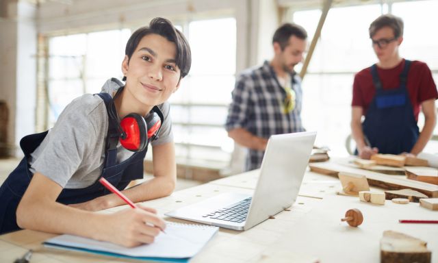 JuWe+ Schulpflichterfüllung in Jugendwerkstätten JuWe+ Schulpflichterfüllung in Jugendwerkstätten
